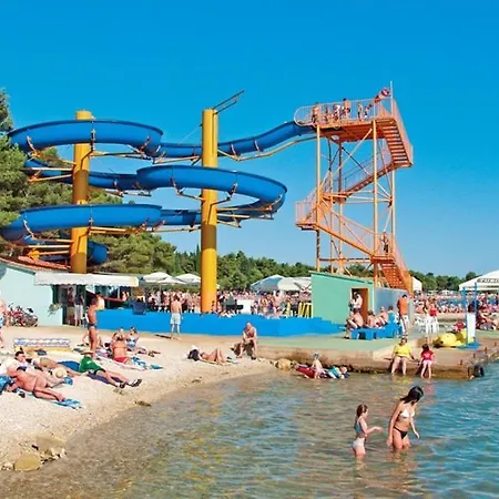 In With Balcony, Air Conditioning, Wi-fi Apartment Vodice